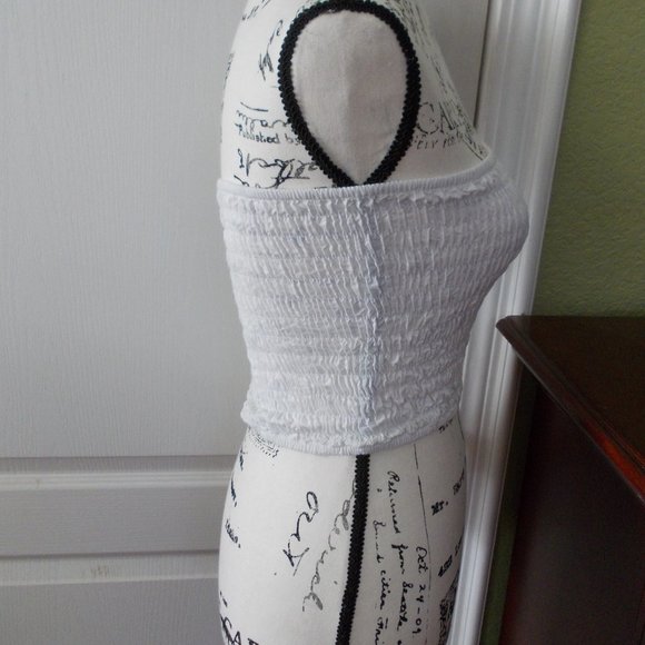 💕 3/$25 💕  Karakorum Tube Crop Top - Picture 3 of 4